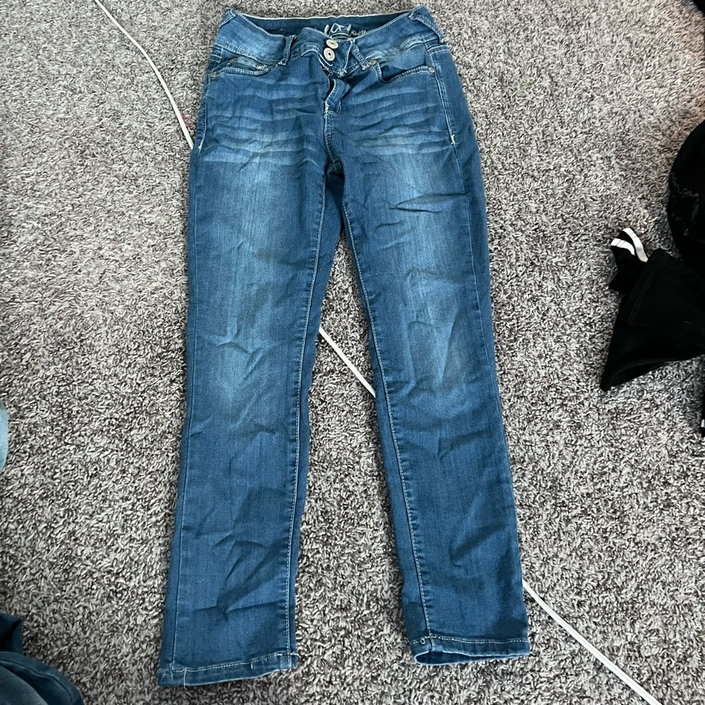 skinny/ mom wallflower jeans!